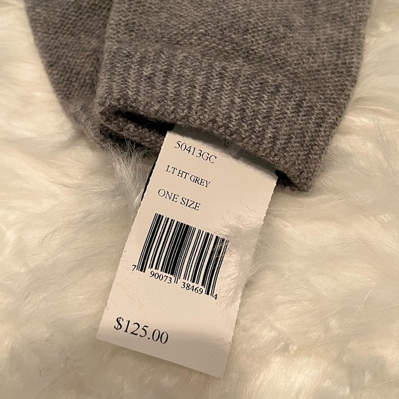 Bergdorf Goodman Cashmere Gloves - Picture 3 of 3